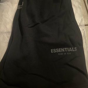Essential shorts M